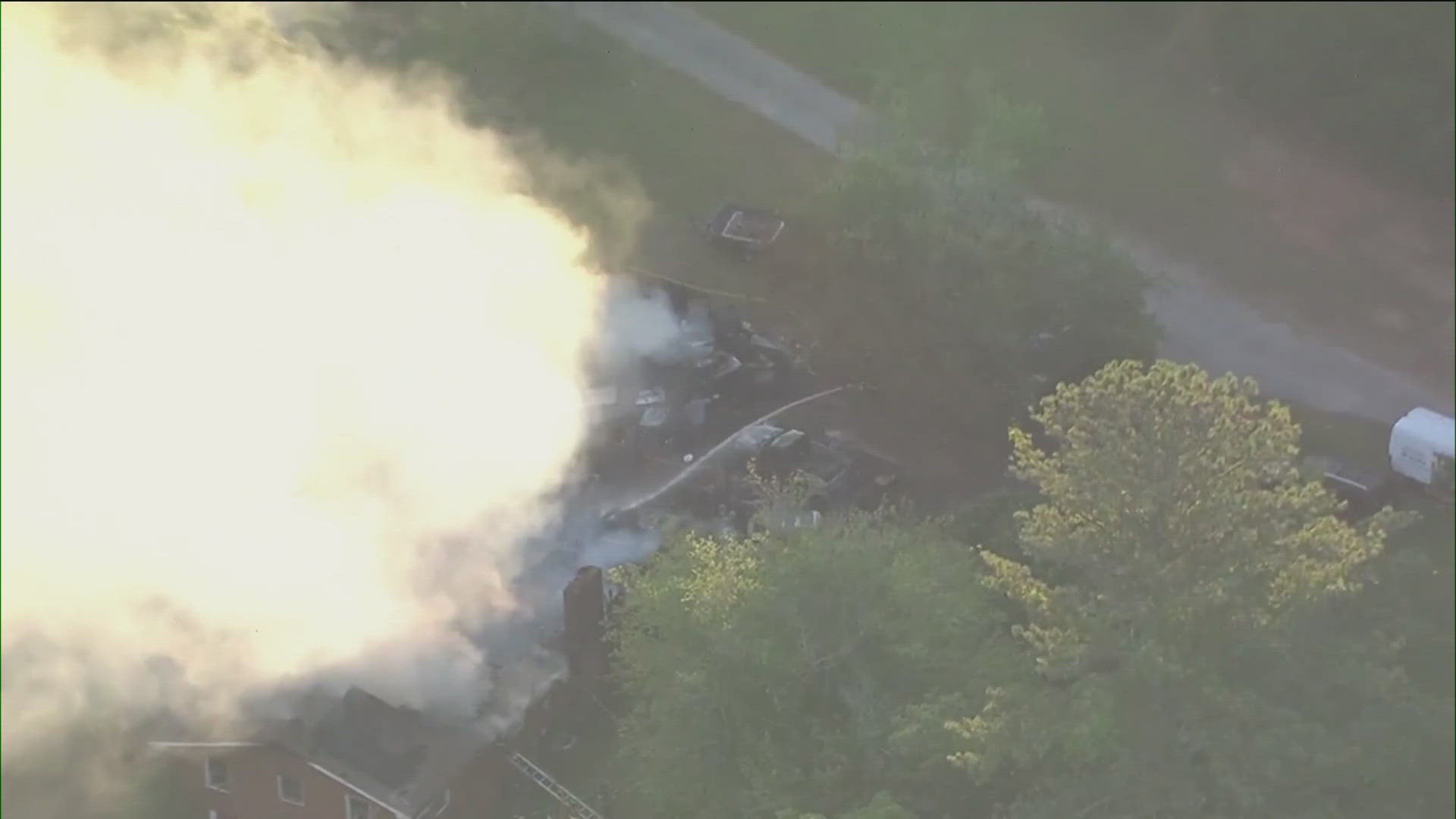 Six killed, five injured in Newnan house fire | 11alive.com