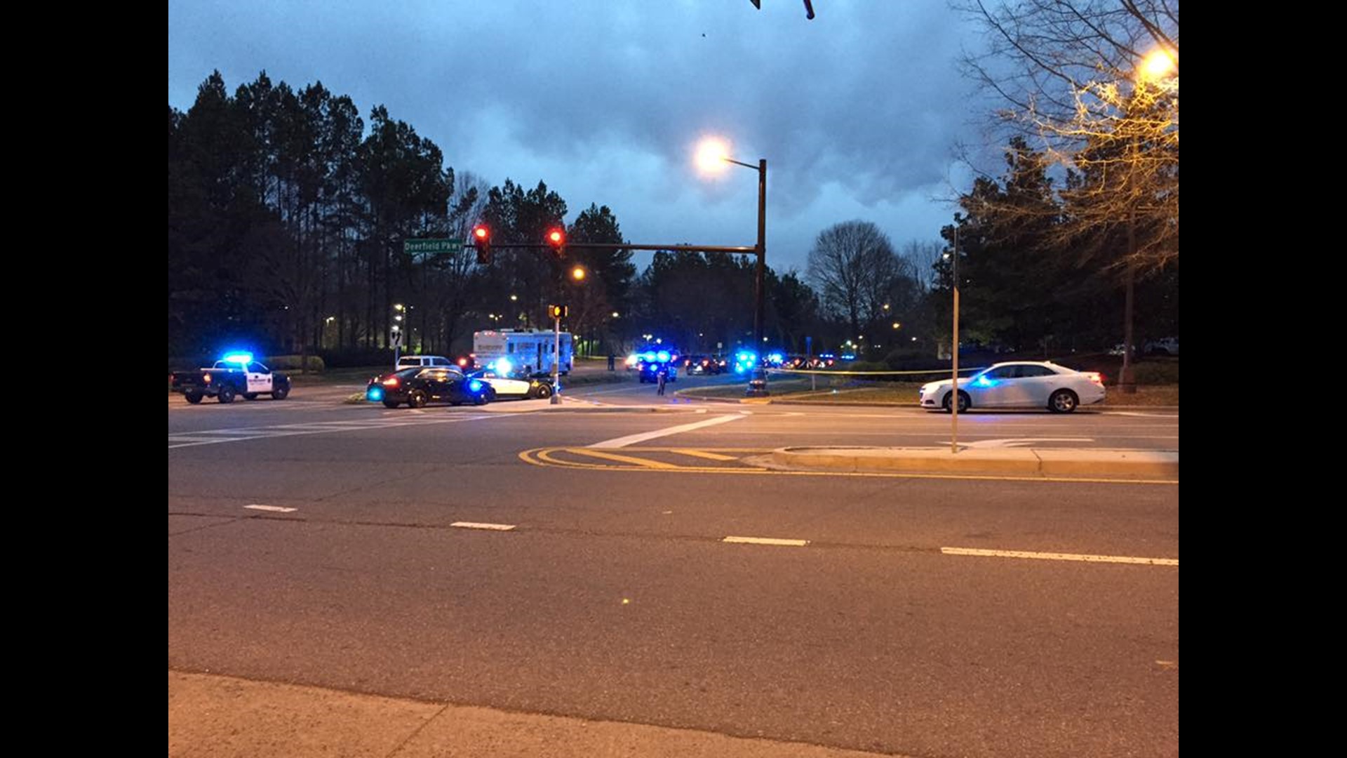 Manhunt underway for suspect in armed robbery; 6 of 7 already in ...