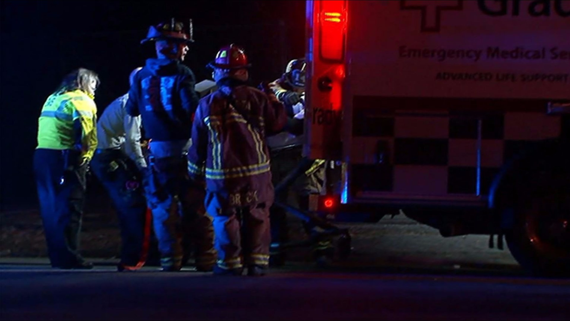 Man suspected of DUI flees police, crashes into car | 11alive.com
