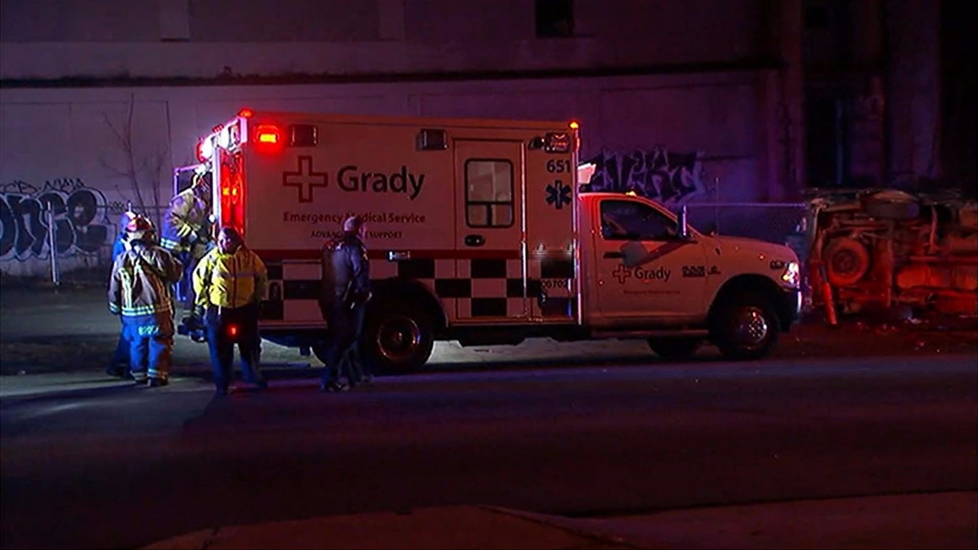 Man suspected of DUI flees police, crashes into car | 11alive.com