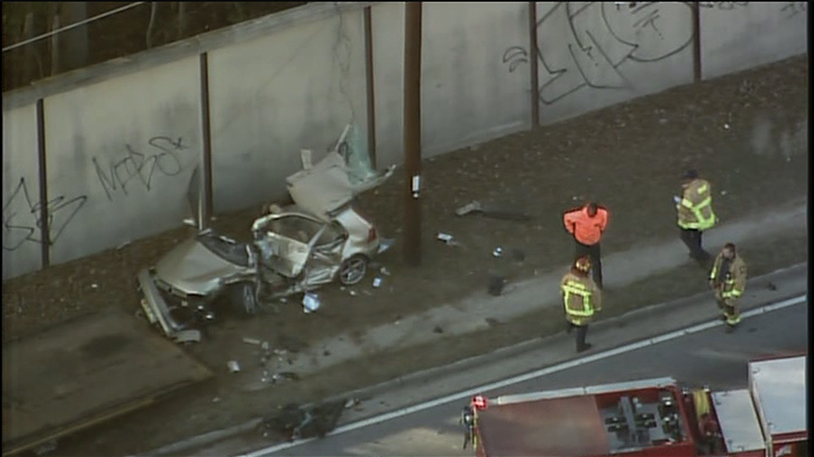 Hitandrun left one trapped in Moreland Ave. accident