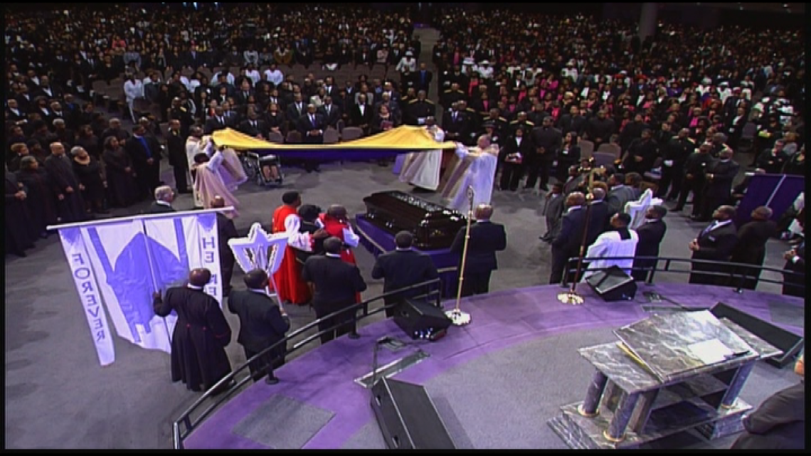 Funeral services for megachurch pastor Eddie Long held in suburban