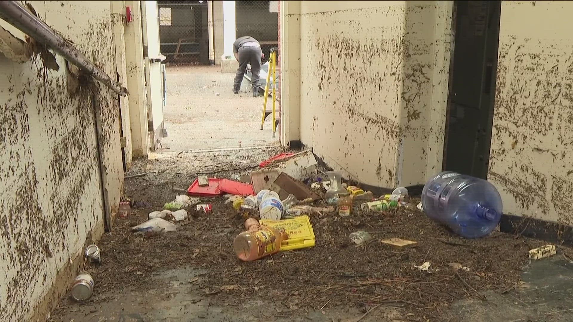 After Downtown Atlanta experienced intense flooding, people are left to clean up a very muddy mess.
