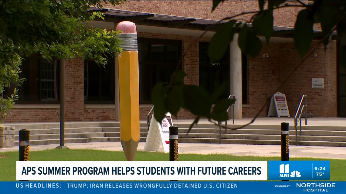 Pilot program prepares APS students for life after high school