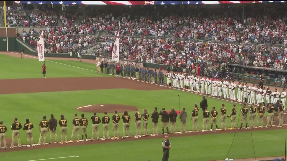 Orlando Arcia electric in Braves home opener - AS USA