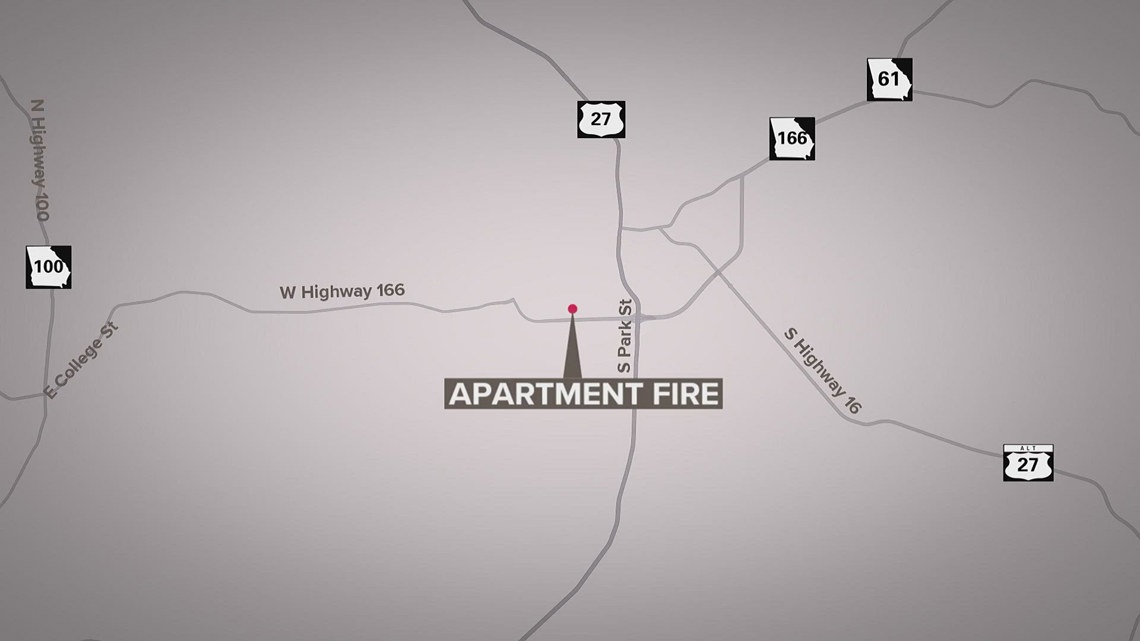 3 hurt after fire damages four apartments in Carrollton, officials say