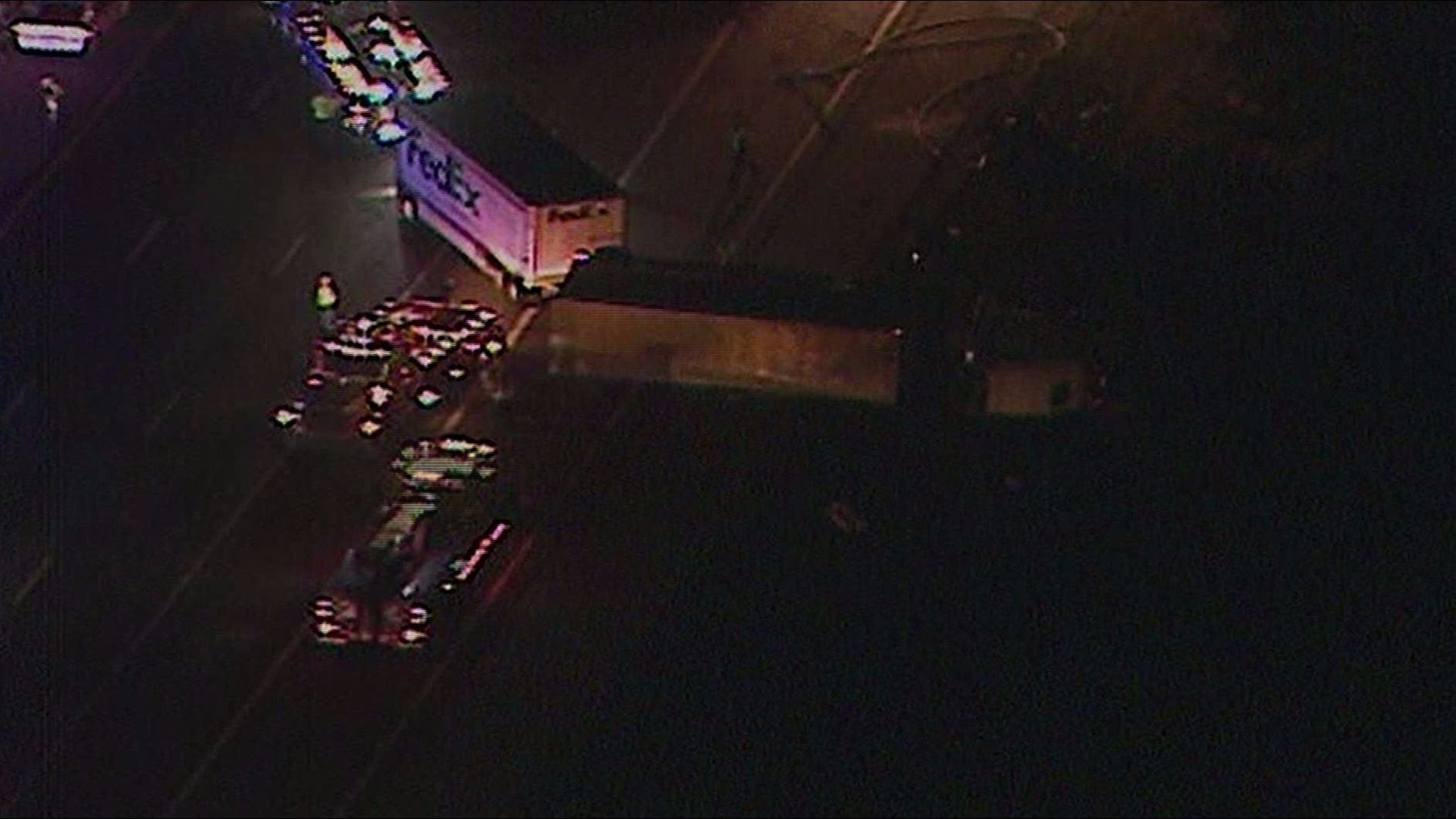 FedEx truck crash shuts down all I-75 SB lanes | 11alive.com