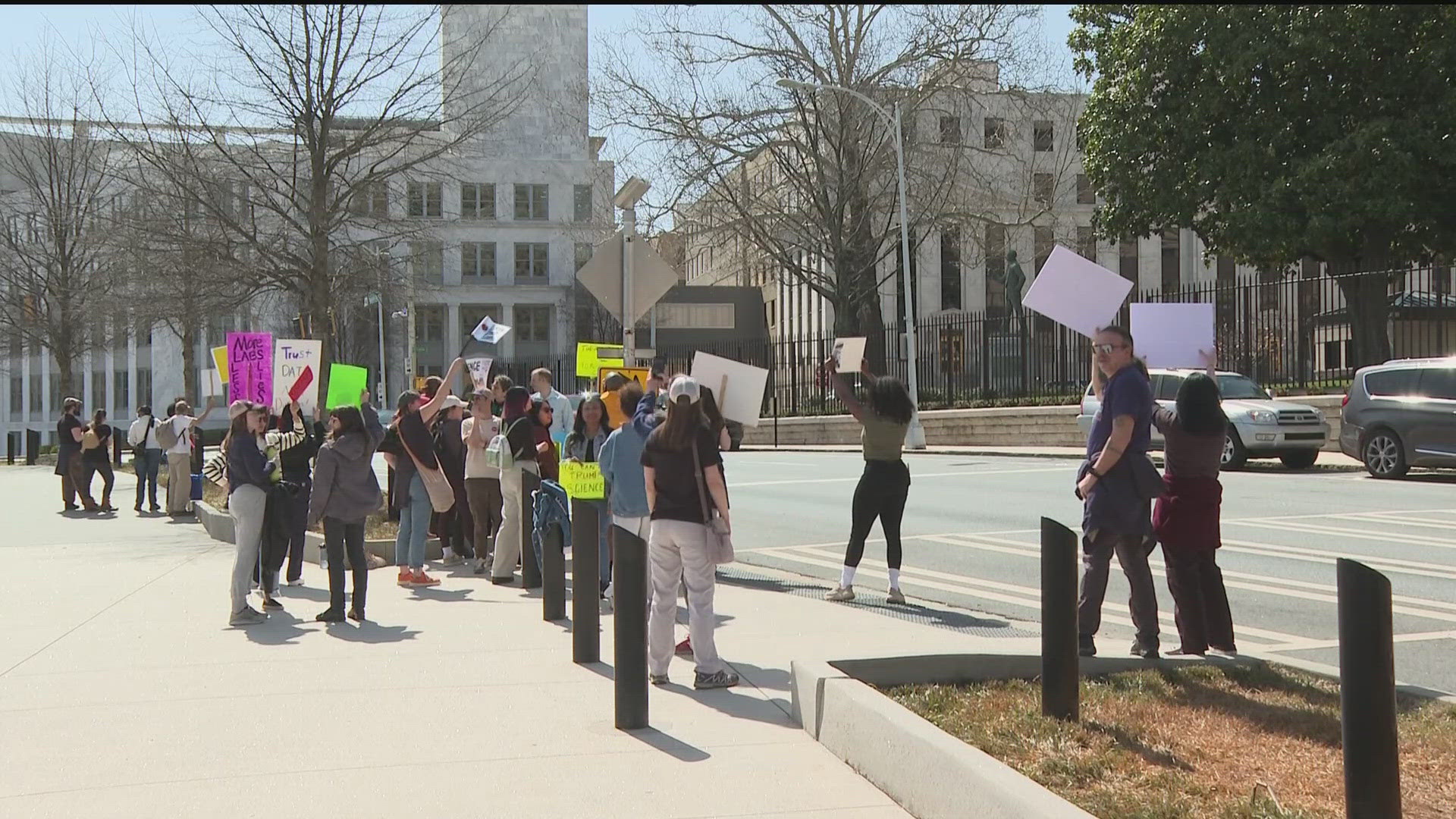 Stand up for science rally at State Capitol | 11alive.com