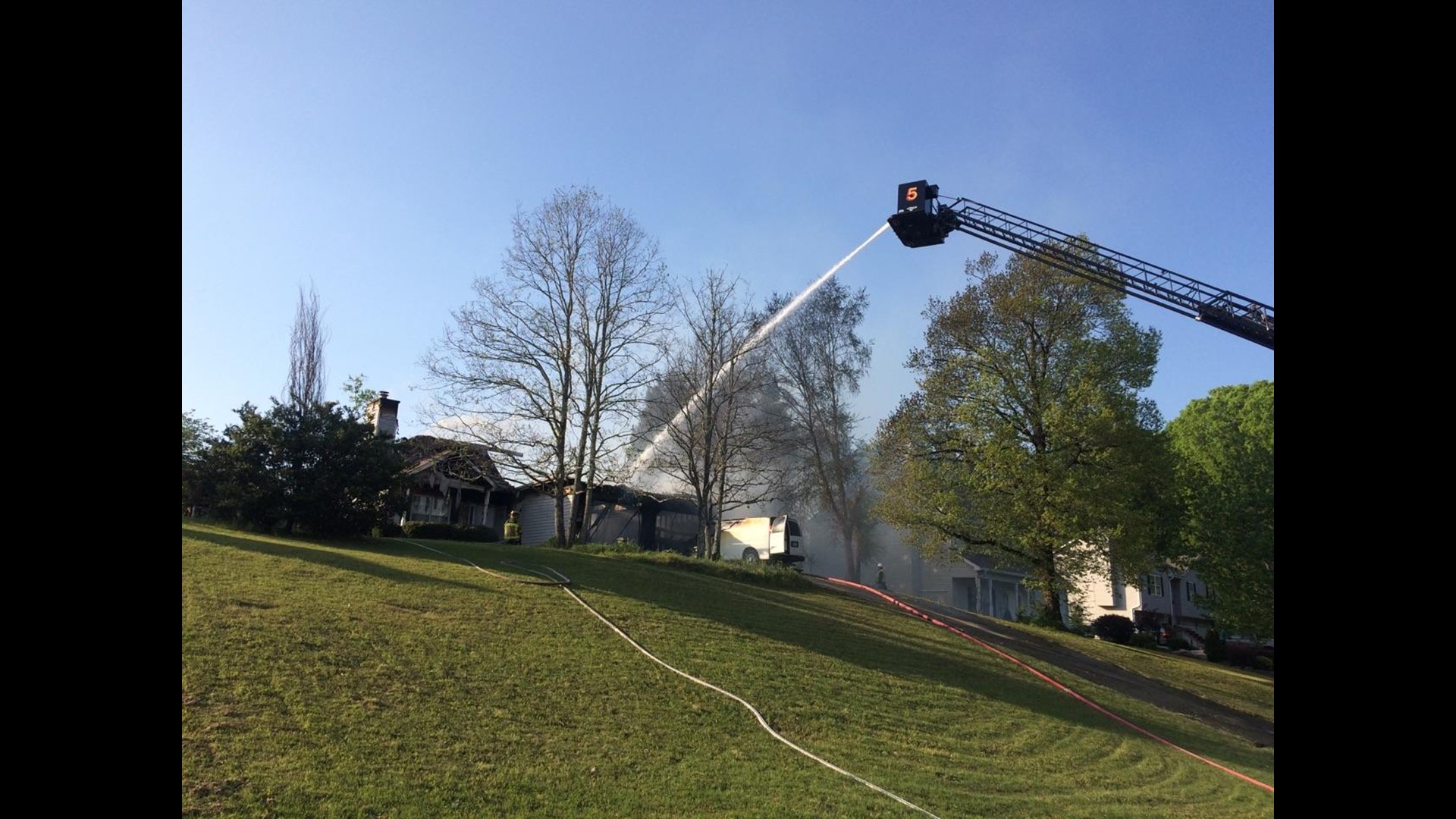 Fire destroys Flowery Brancharea home