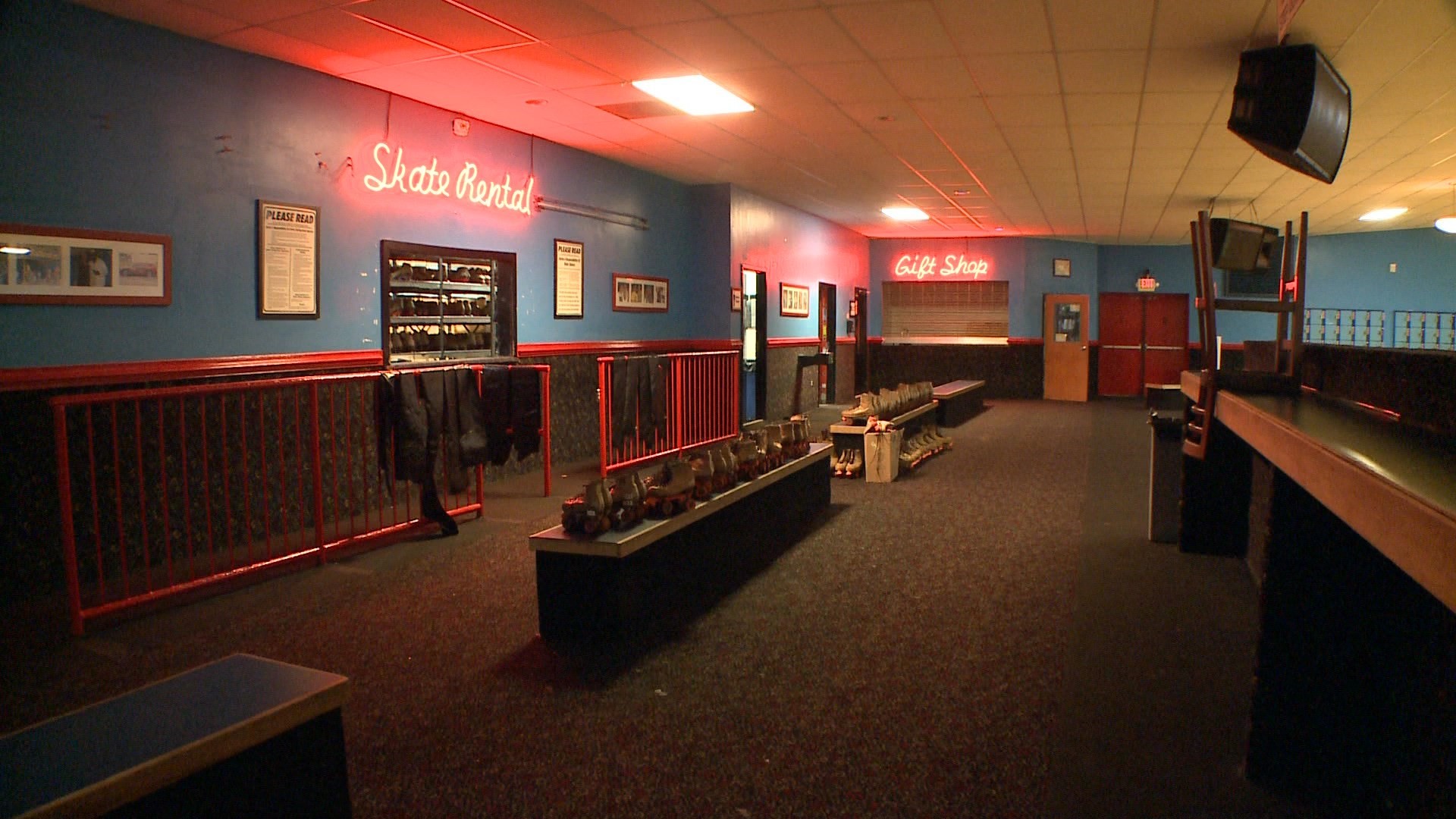 Photos Decatur's Golden Glide skating rink