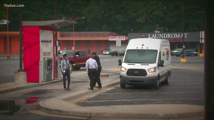 Armored car robbed in Atlanta