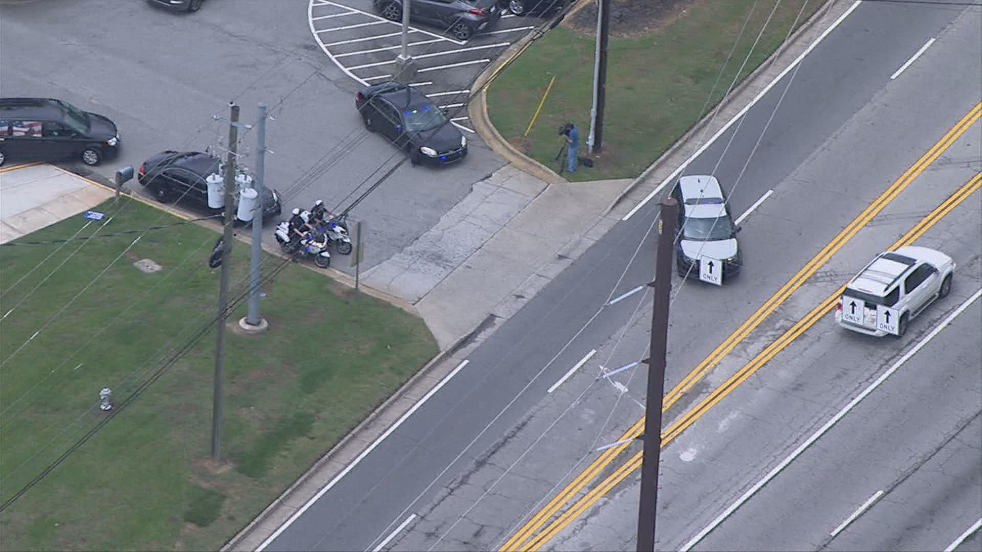 Good Samaritan killed while helping disabled car on I-75 | 11alive.com