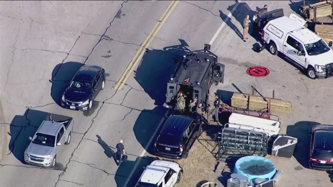 Search continues for armed suspect after Coweta County police pursuit ...