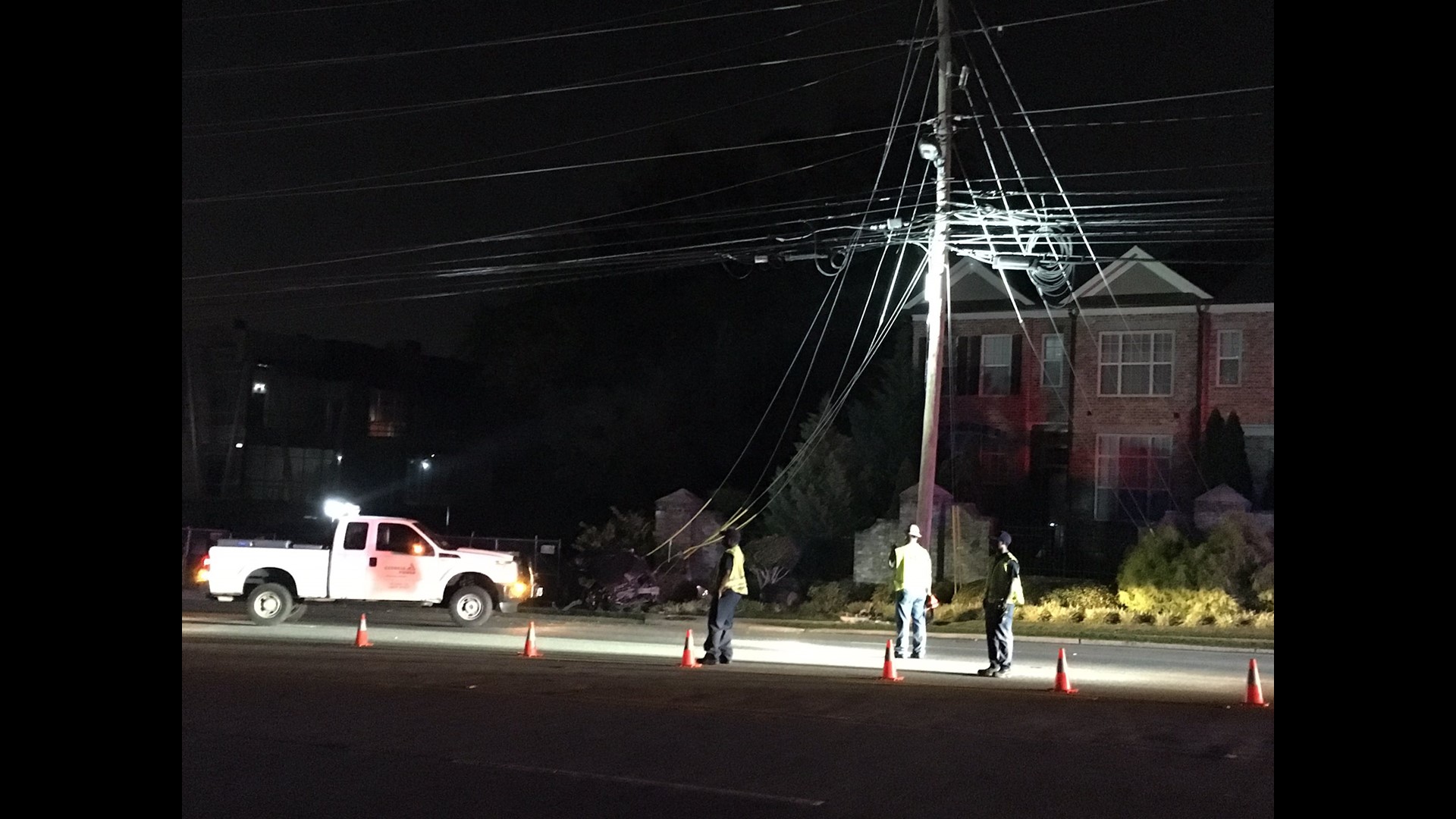 Car crashes into power pole in Brookhaven | 11alive.com