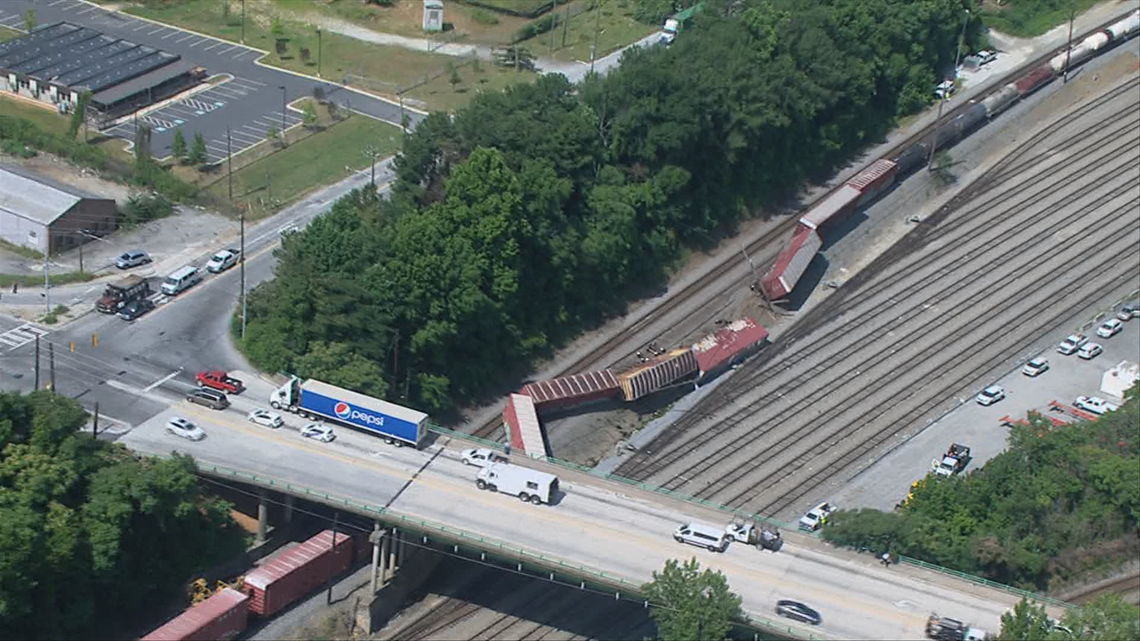 PHOTOS | Freight train derailment at Inman Yard | 11alive.com