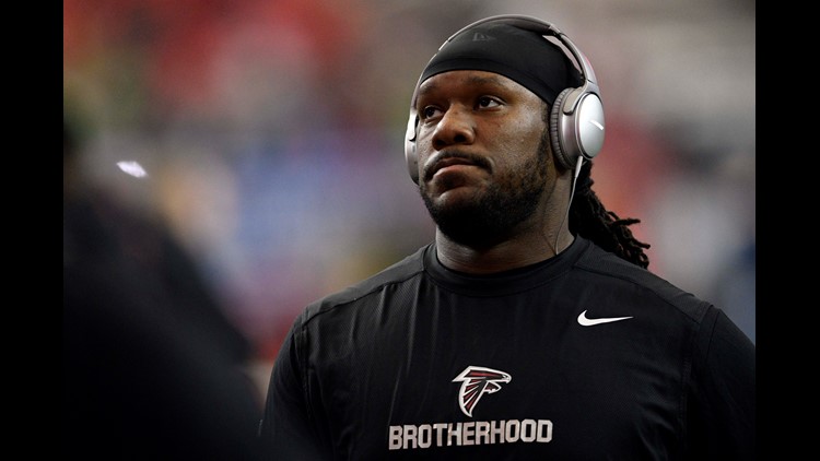 Falcons will host a retirement ceremony for Michael Vick, Roddy White 