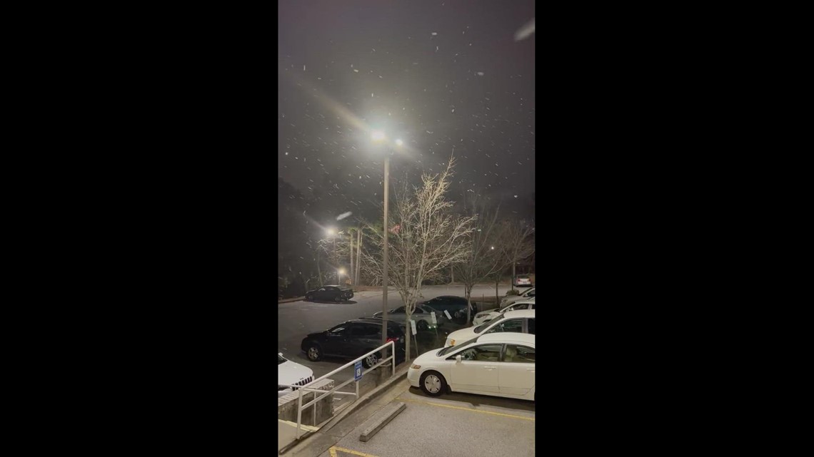 Snow falls at 11Alive studios in Atlanta | 11alive.com