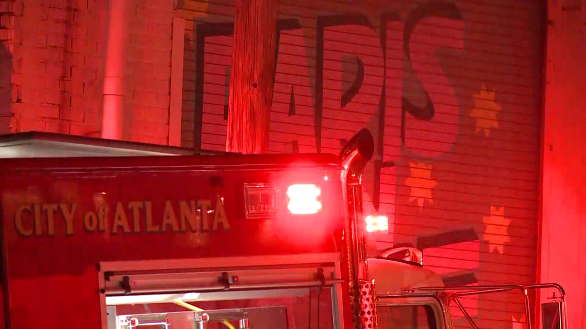 Fire at Paris on Ponce crews responding