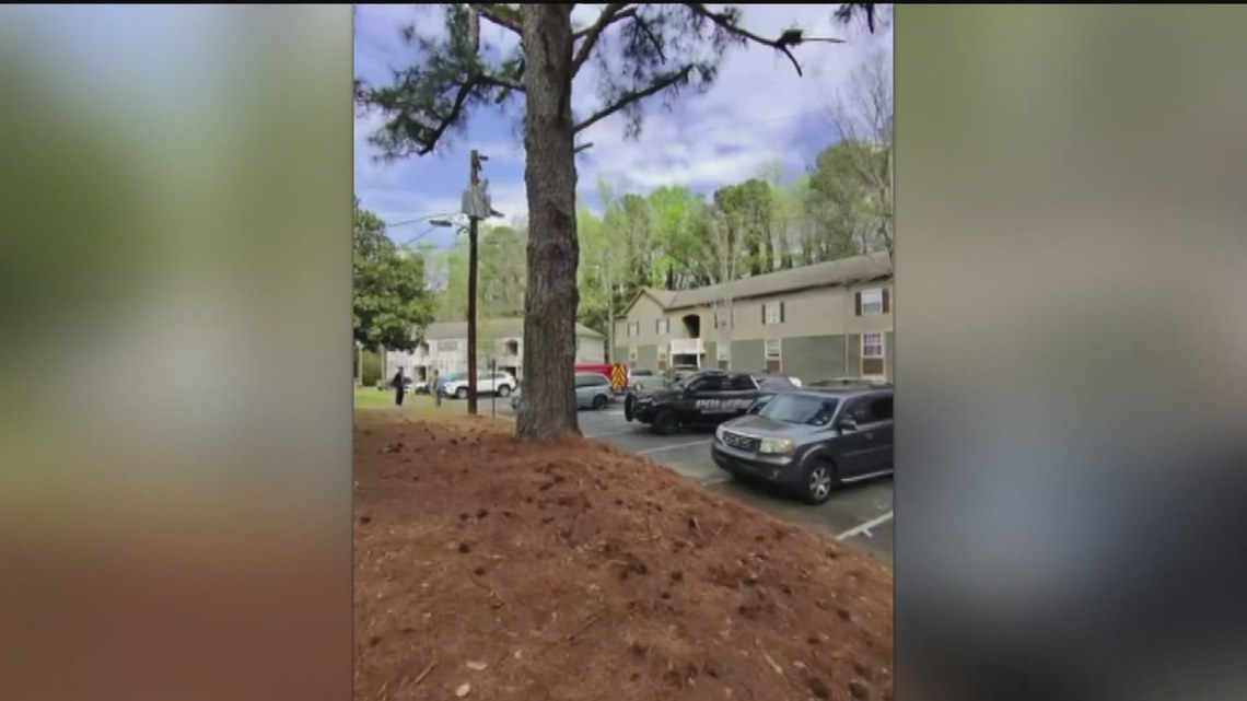 1 man dead, 2 women injured in triple shooting at Atlanta apartment ...