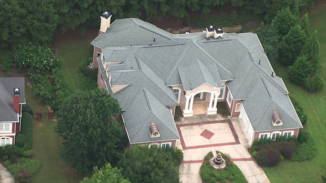 Bank auctioning off Allen Iverson's Alpharetta home