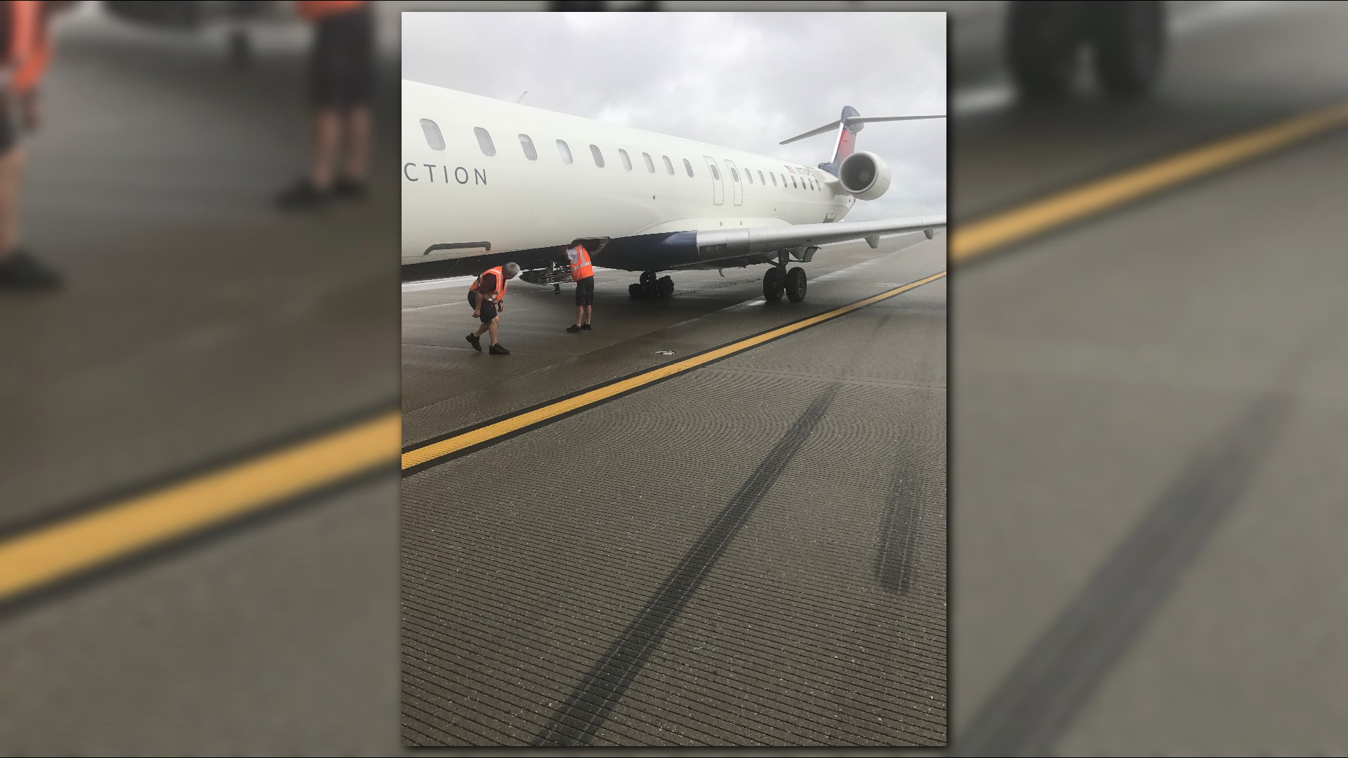 Delta flight blows tire at HartsfieldJackson airport; aborts takeoff