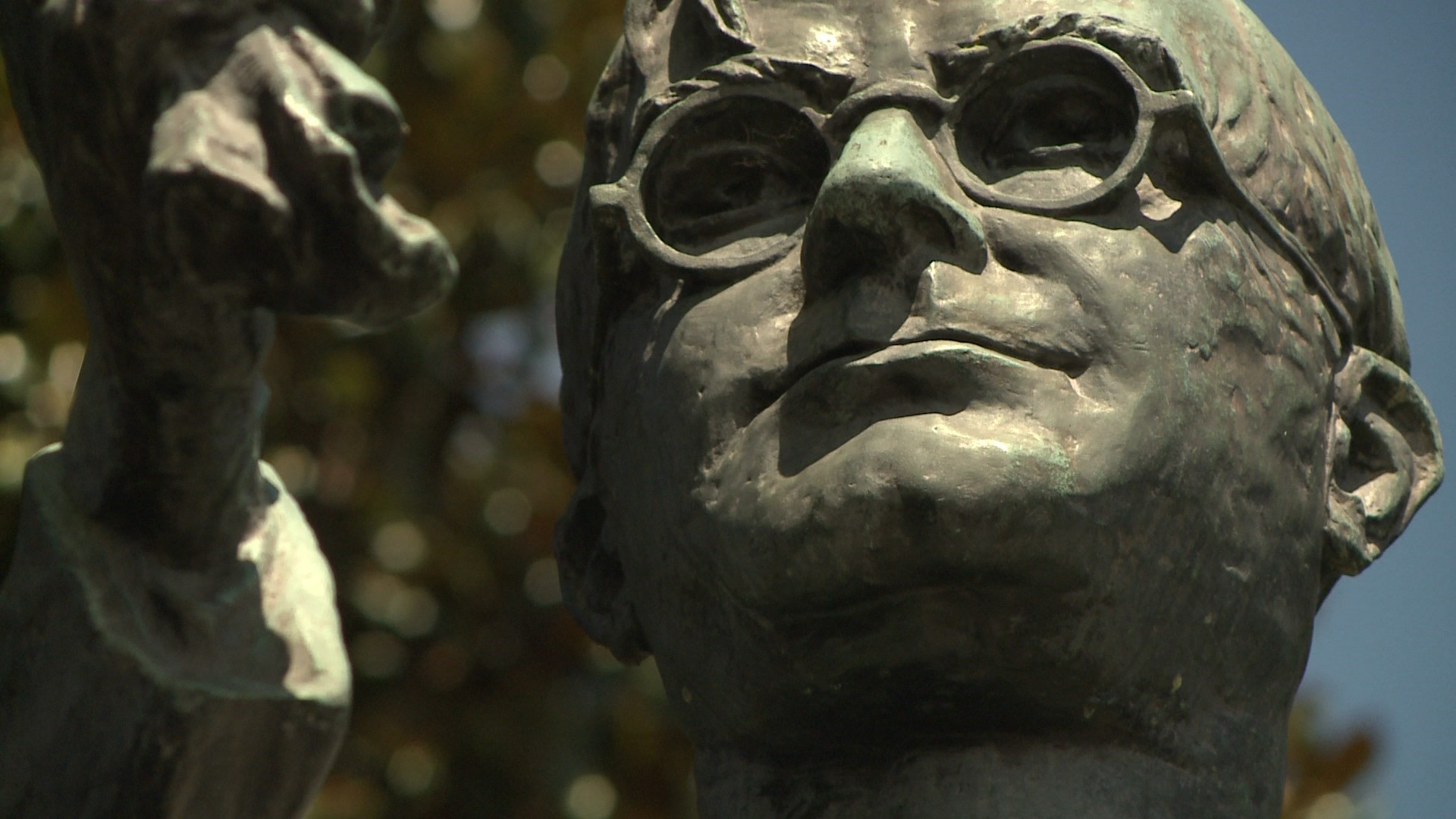 New statue honoring Dr. Martin Luther King installed on Capitol grounds ...