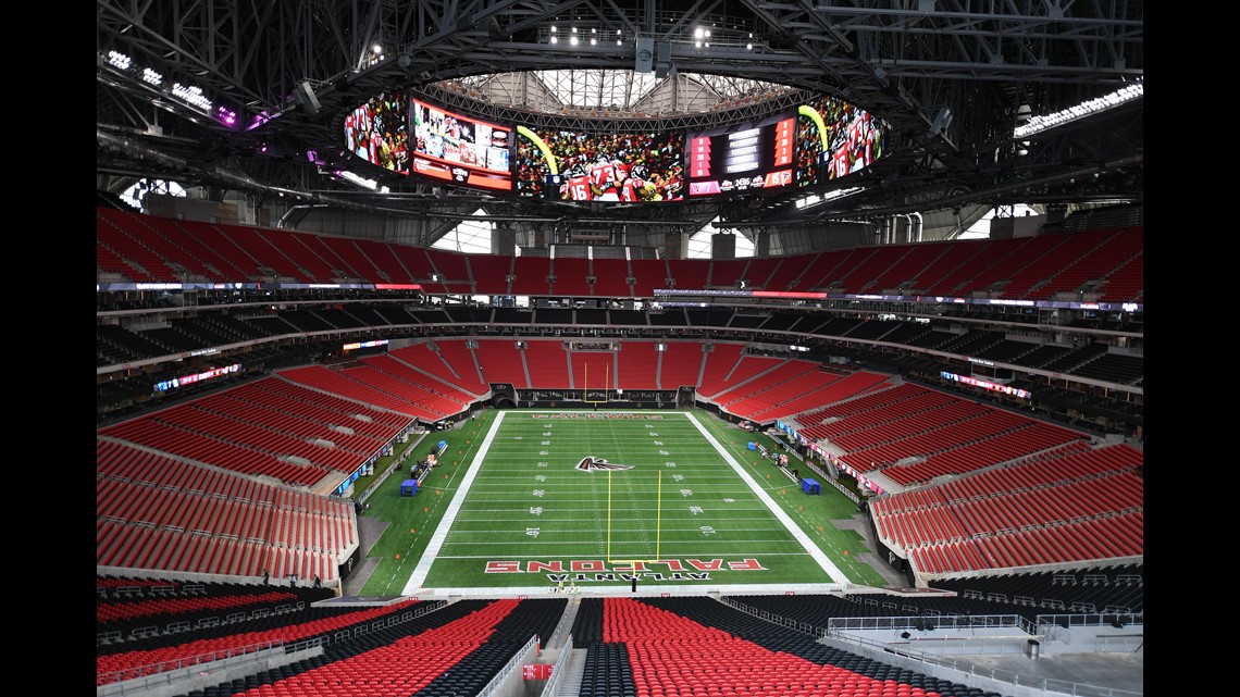 Mercedes-Benz Stadium roof, audio problems to be fixed by spring, leaders  say - Curbed Atlanta