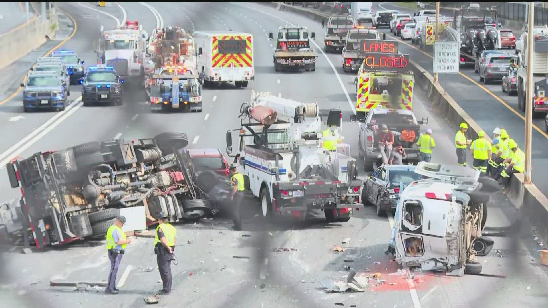 A major crash has I-75 South shut down in Atlanta at Northside Drive on Friday afternoon.