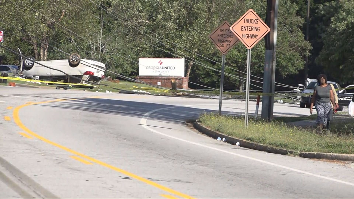 Alleged drunk driver crashes, flips car into pole causing power outage ...