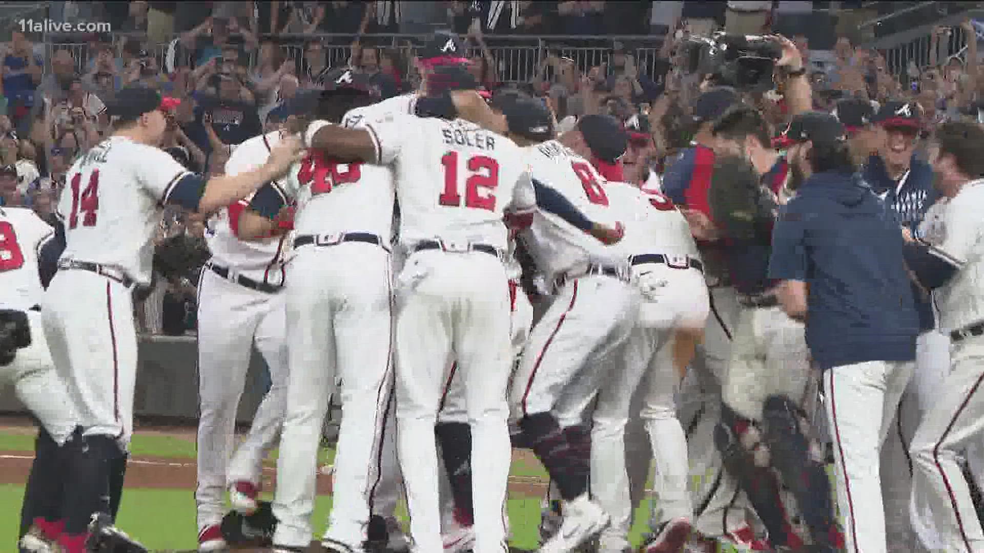 Braves sweep Phillies, clinch NL East title for fourth-straight year