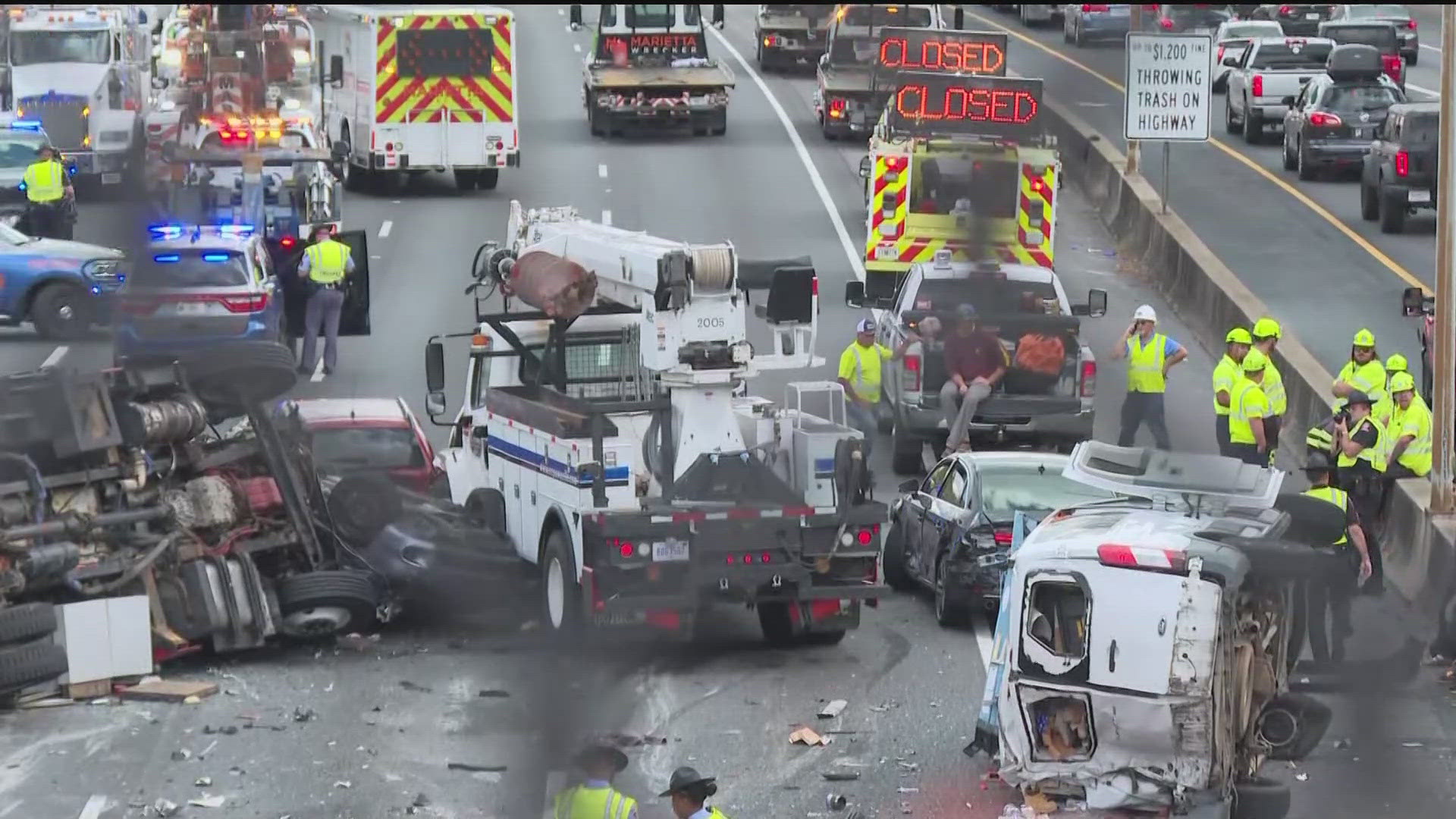 A major crash has I-75 South shut down in Atlanta at Northside Drive on Friday afternoon.