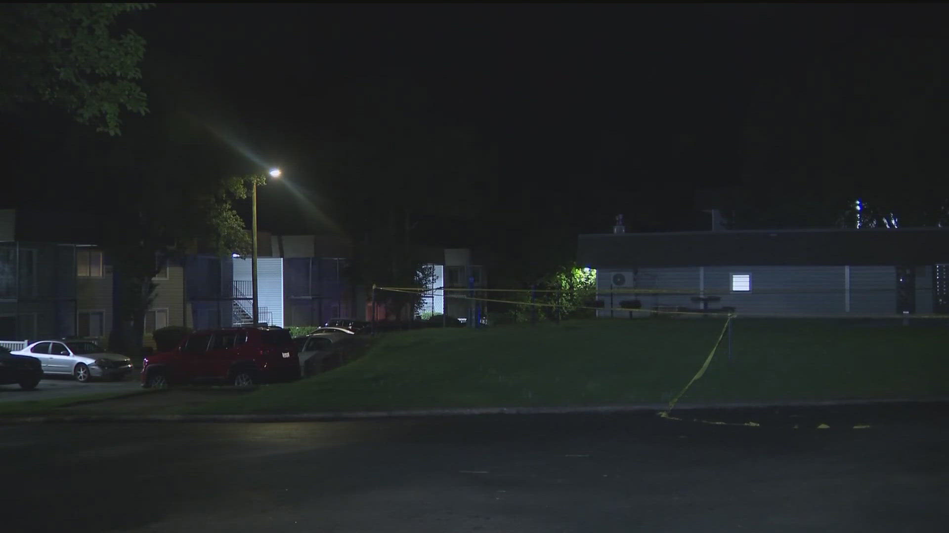18-year-old shot and killed at Atlanta apartment complex | 11alive.com
