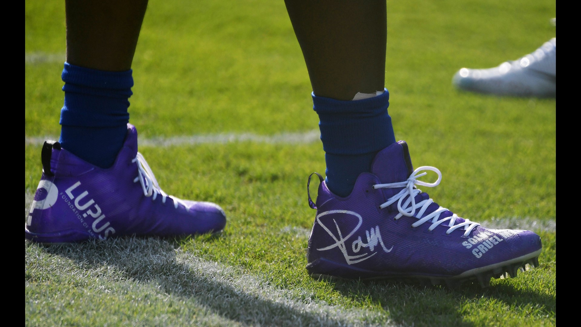 GALLERY NFL players wear cleats for a cause