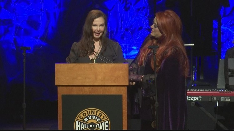 Naomi Judd inducted into Country Music Hall of Fame one day after her death