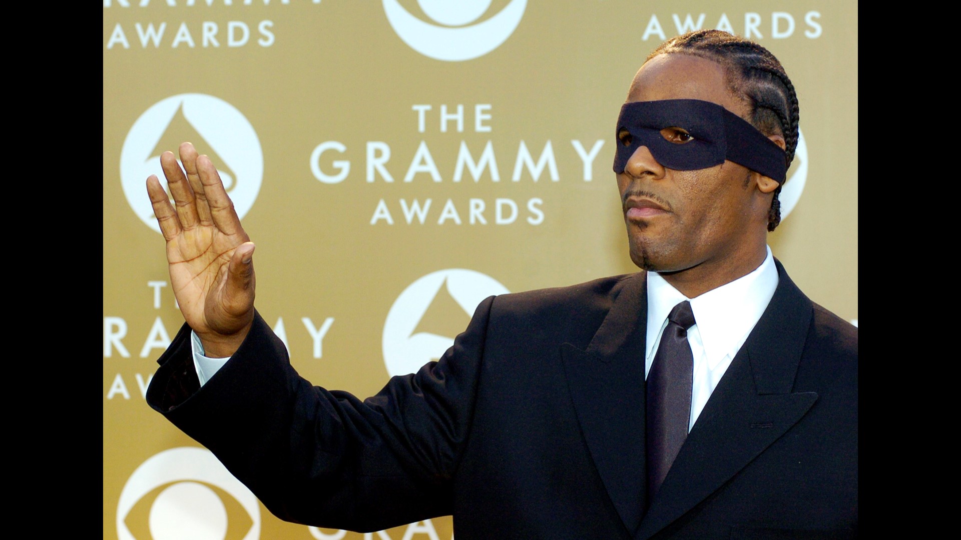 Tim Foston R. Kelly R. Kelly accuser's lawyer: ‘There’s evidence to get this to a grand ...