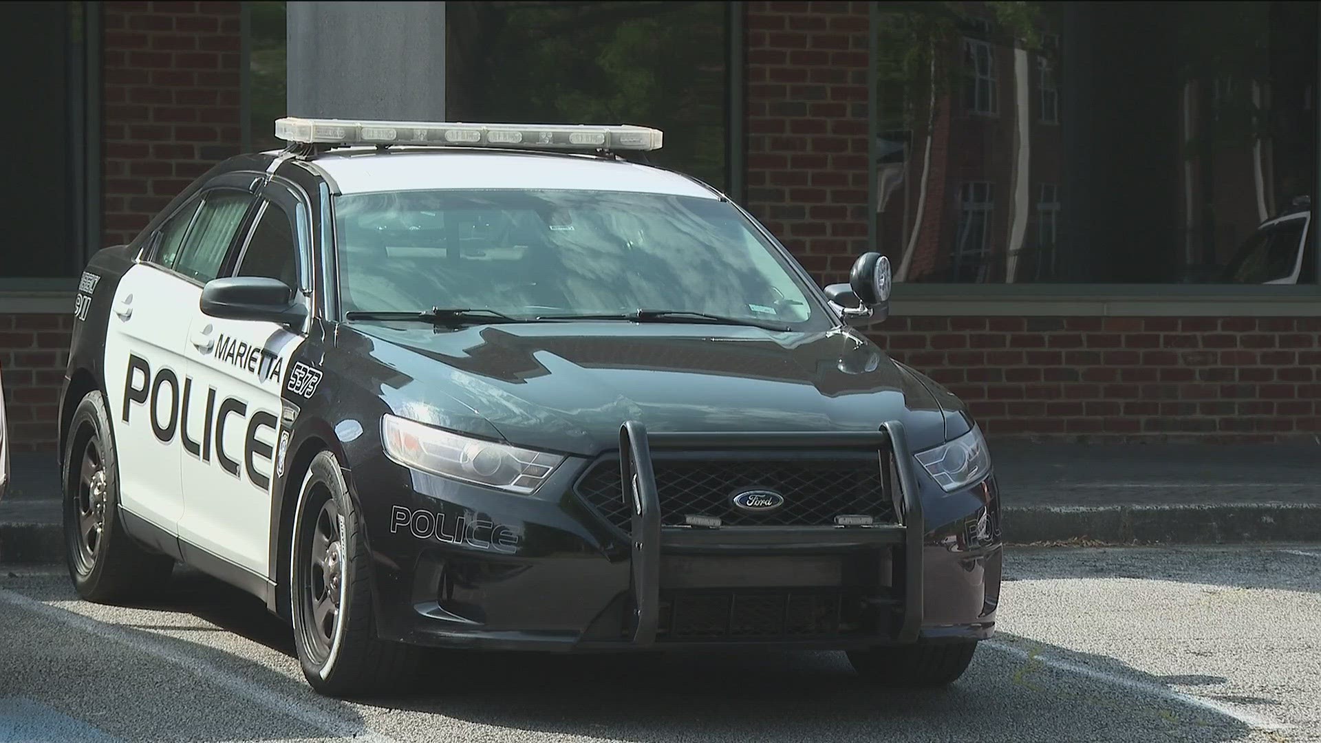 Thieves are targeting unlocked cars by "flipping" the doorhandles.