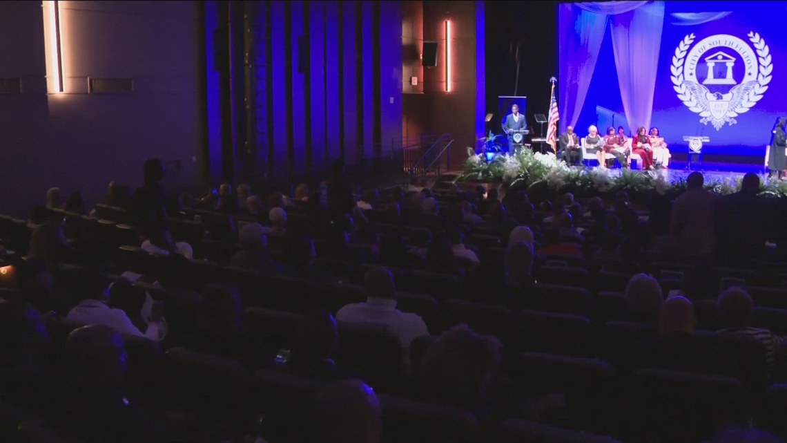 East Point, South Fulton swear in new leaders