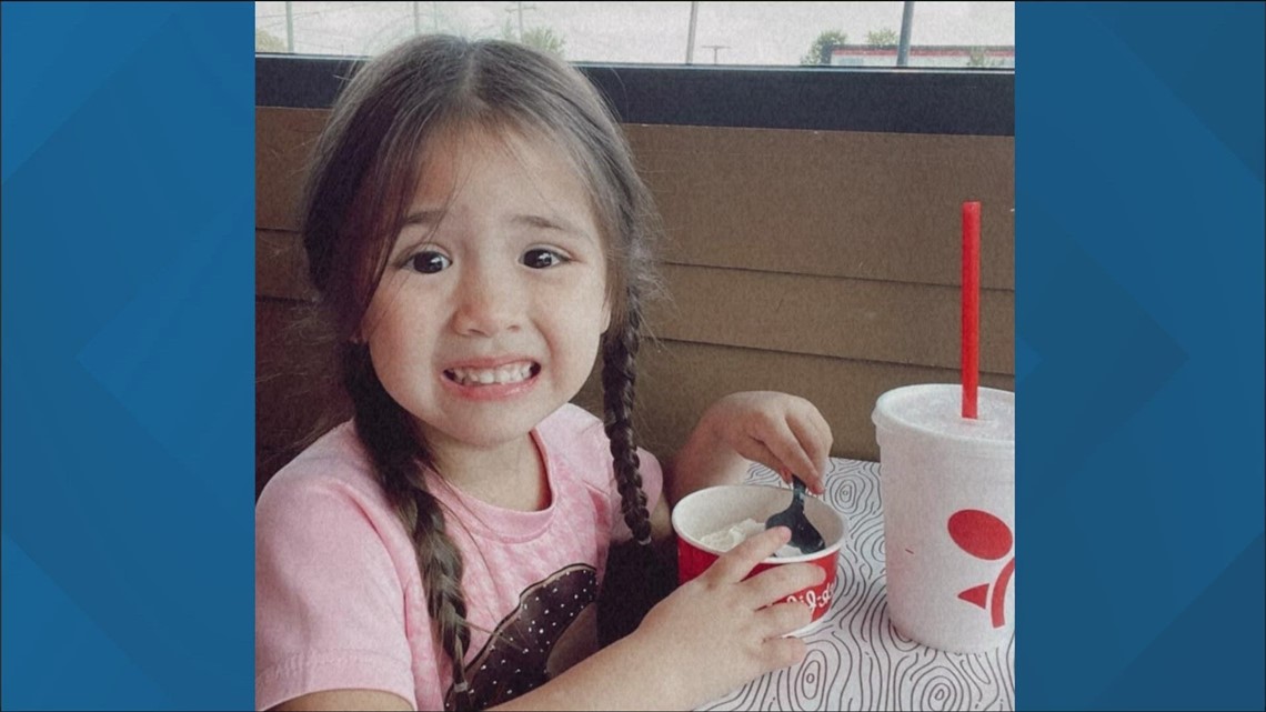 Metro Atlanta mom finds ChickfilA worker who saved her daughter's