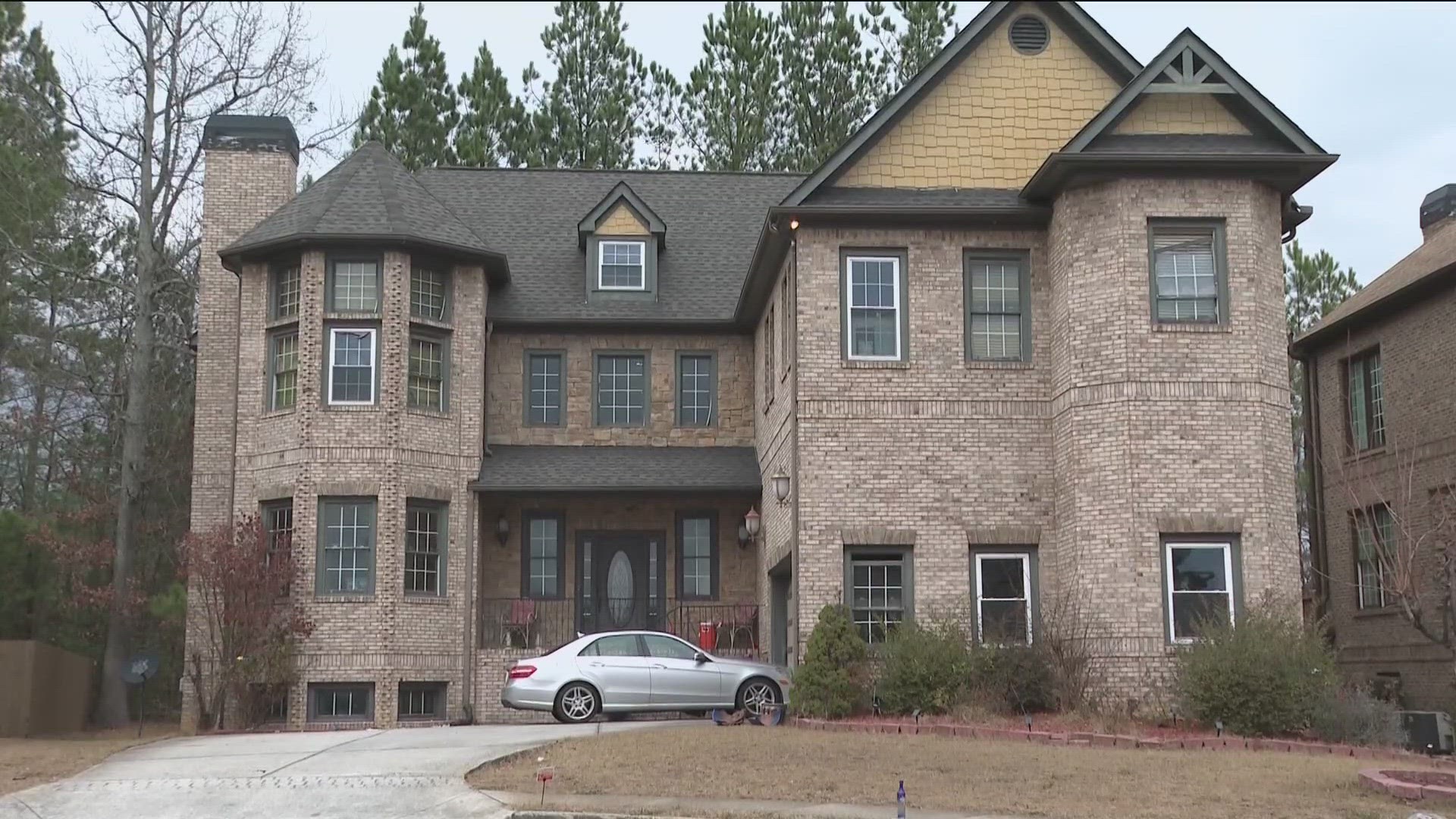 Gwinnett County Police homicide detectives are investigating the incident that occurred at a home on Chance Lane.