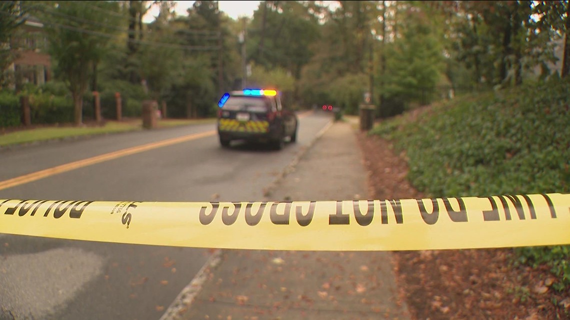 9-year-old reports man dead Buckhead shooting on Peachtree Battle - Vimarsana News