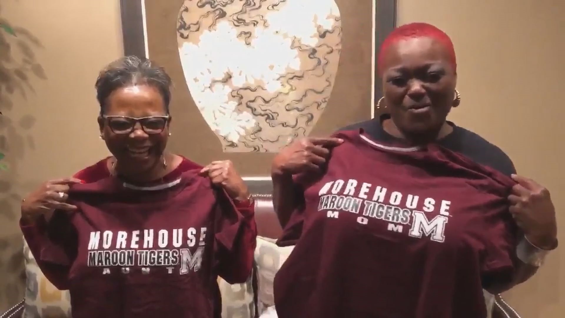 'I got in' Student surprises mom, aunt with Morehouse College news