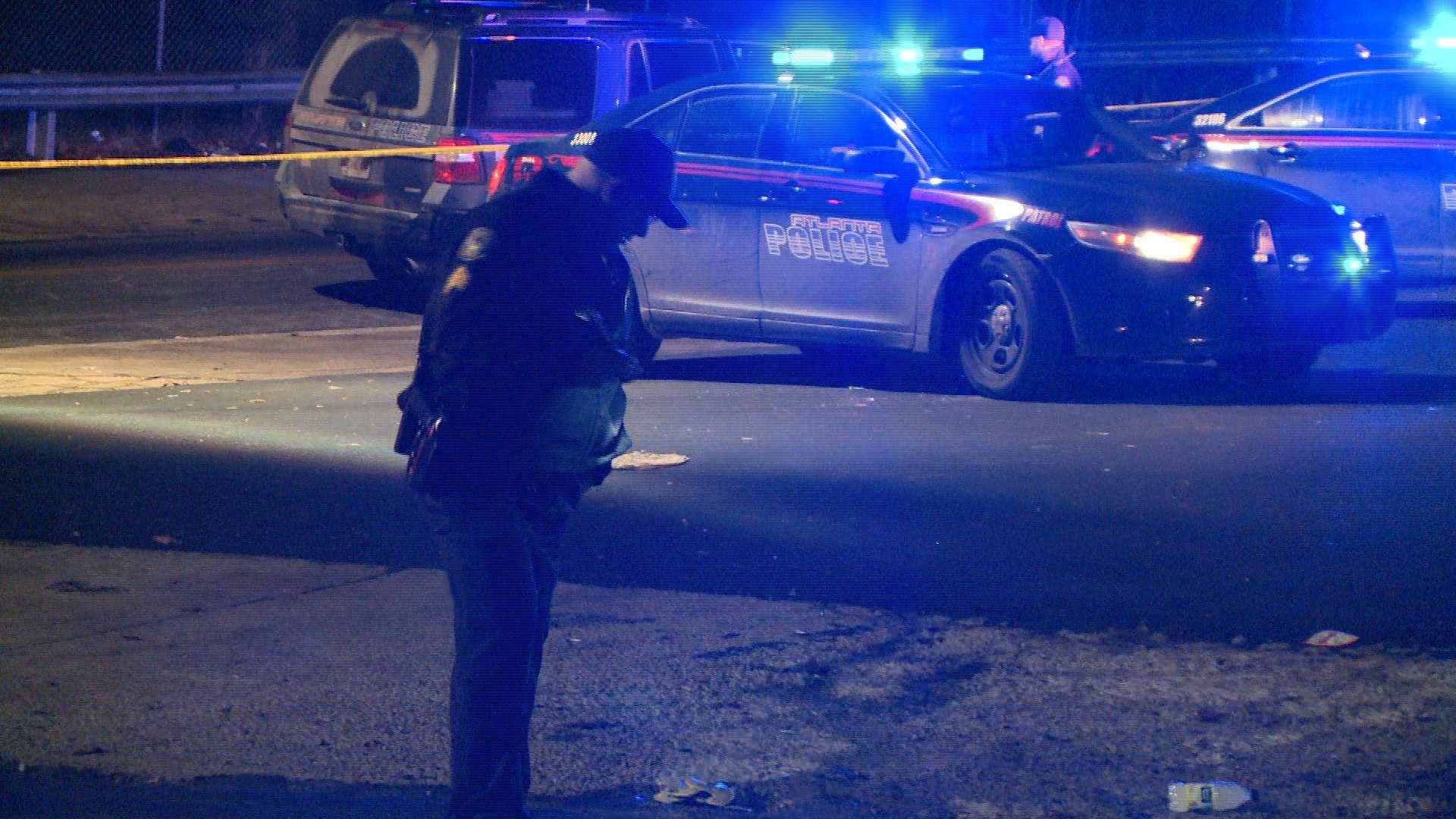 2 hurt in northwest Atlanta shooting, gunman remains at large | 11alive.com