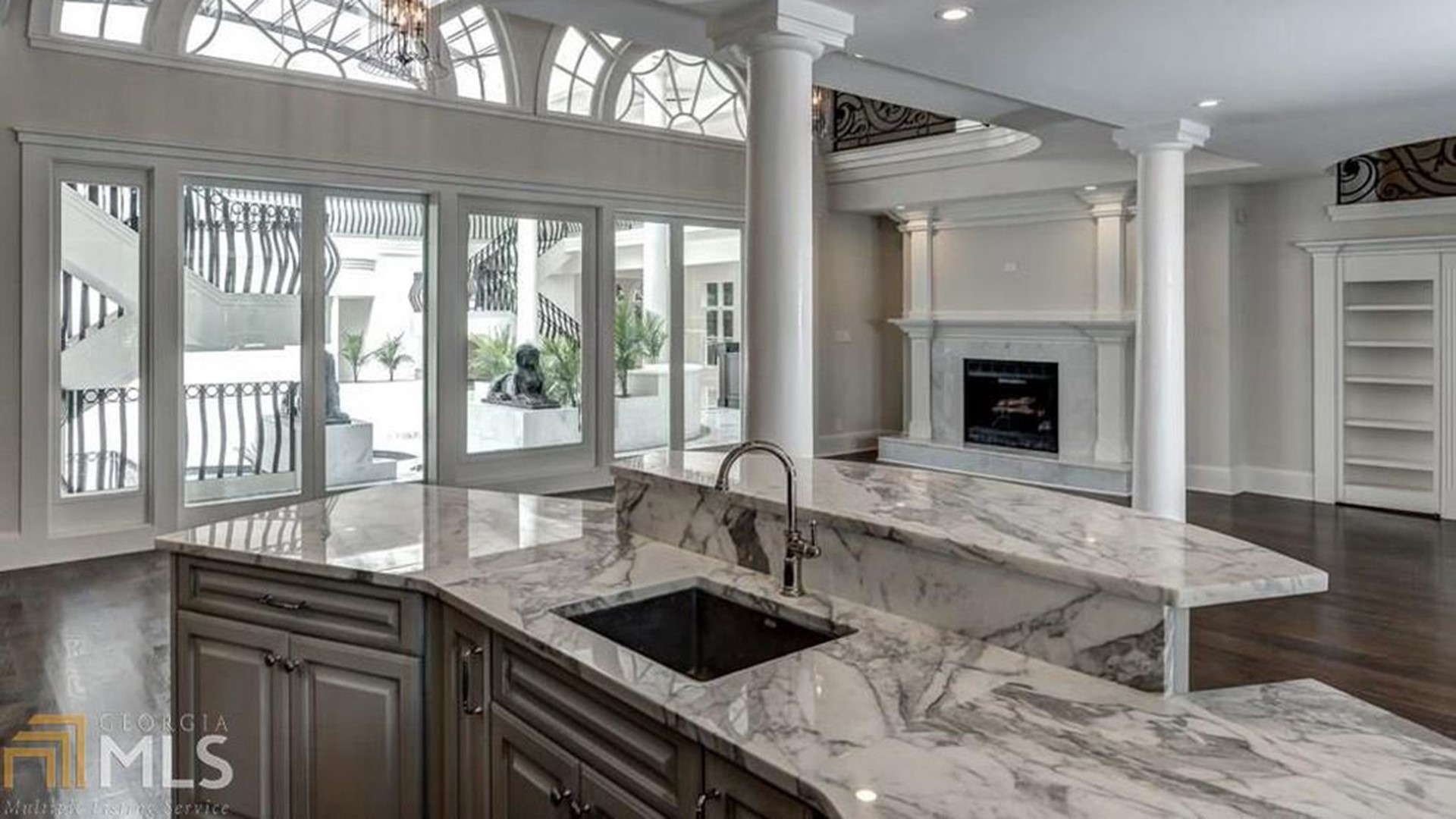 Young Thug selling Buckhead mansion Photos