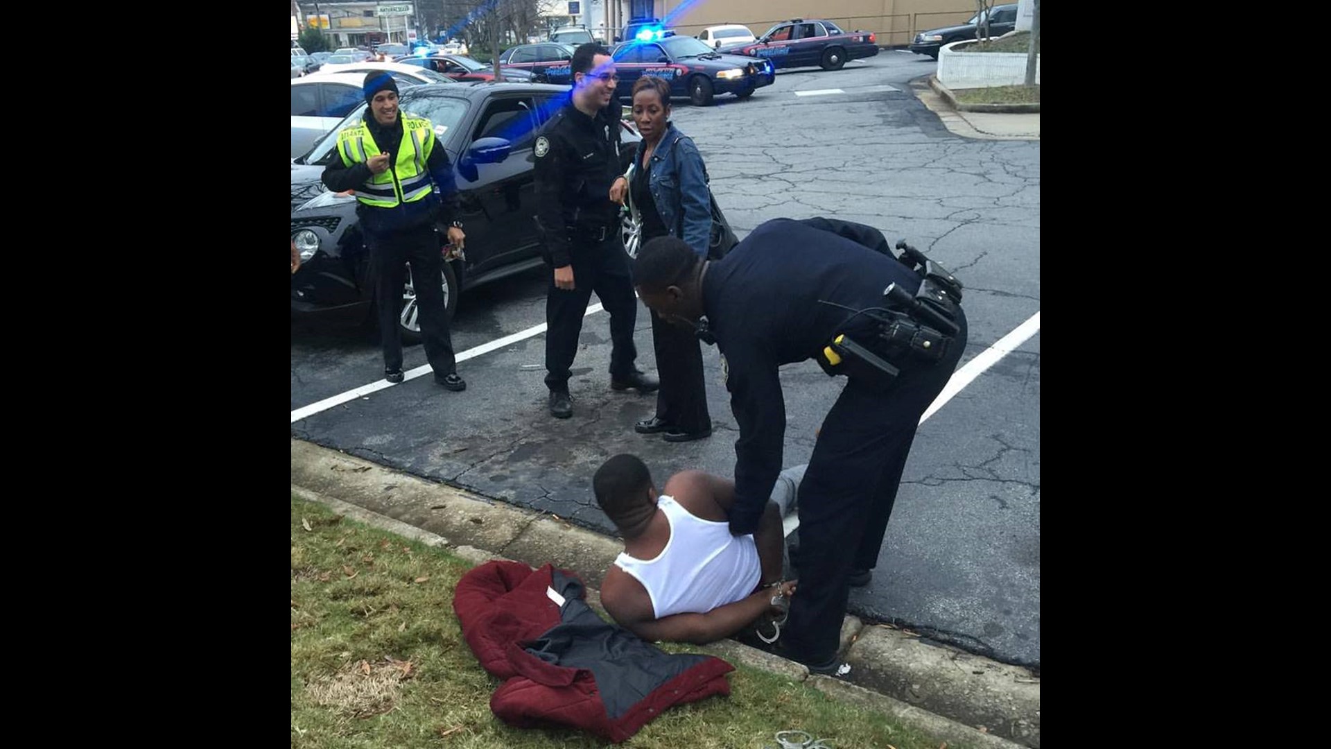 Police stop rapper Blac Youngsta outside of Atlanta bank