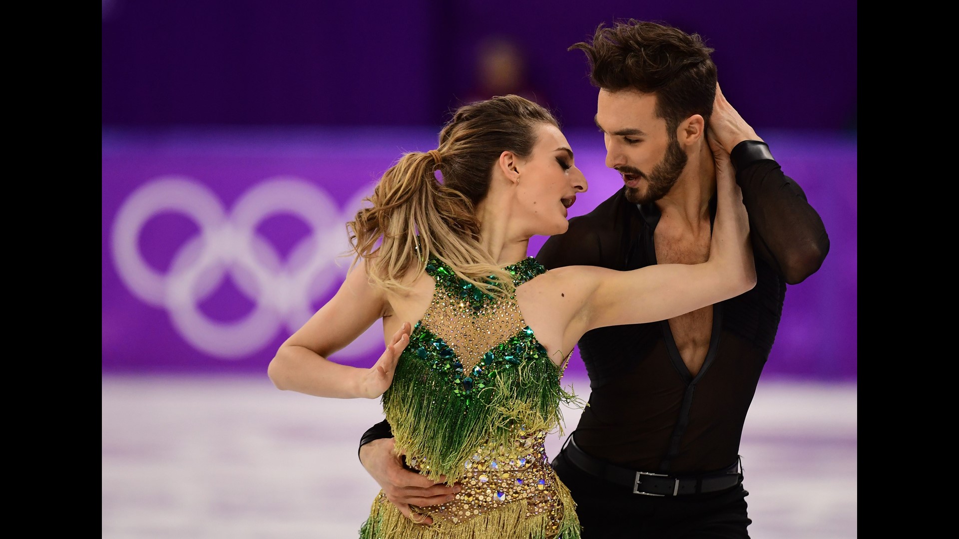 Wardrobe malfunction gives Olympics Ice Dance audience a little more