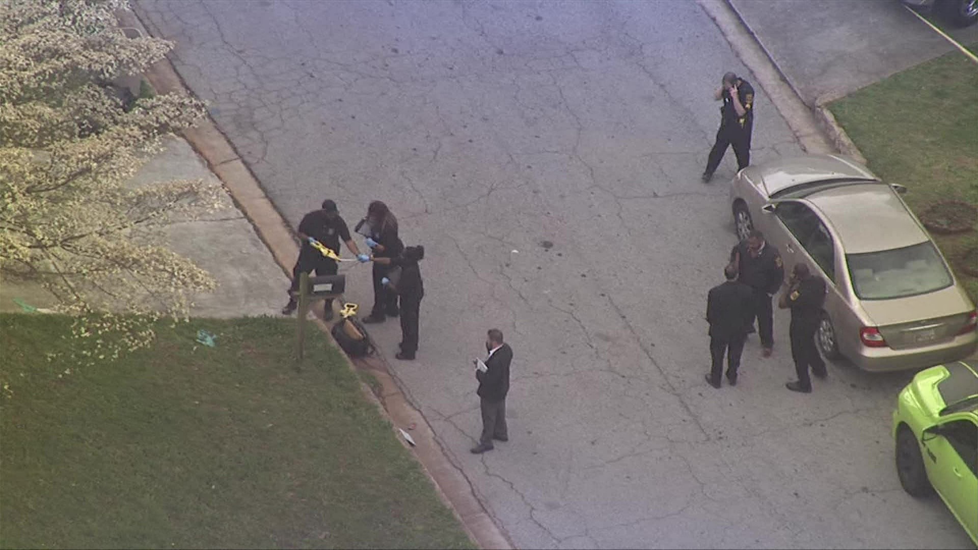 Police: Teen calls 911 after man shoots his mother several times ...