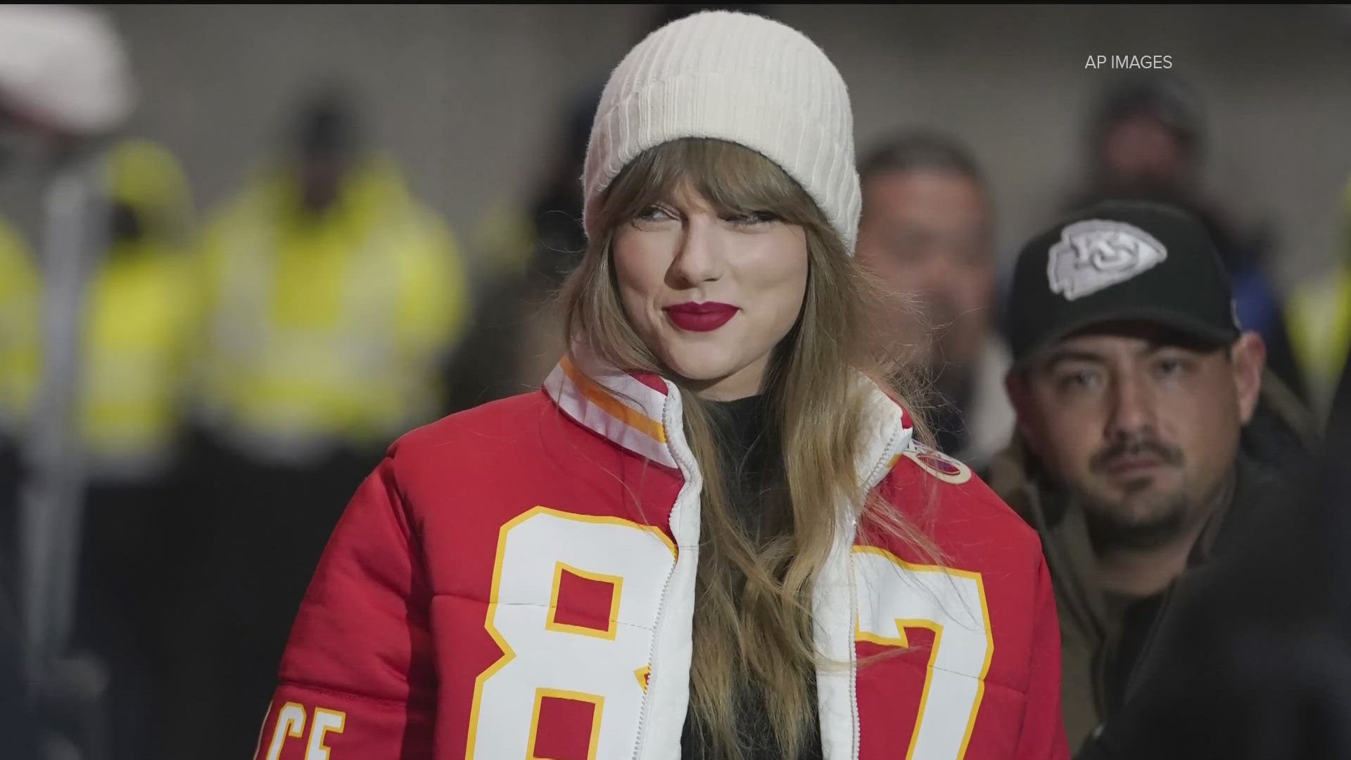 The 14-time Grammy-Award-Winning singer knows "All Too Well" about supporting her beau Chiefs tight end Travis Kelce.