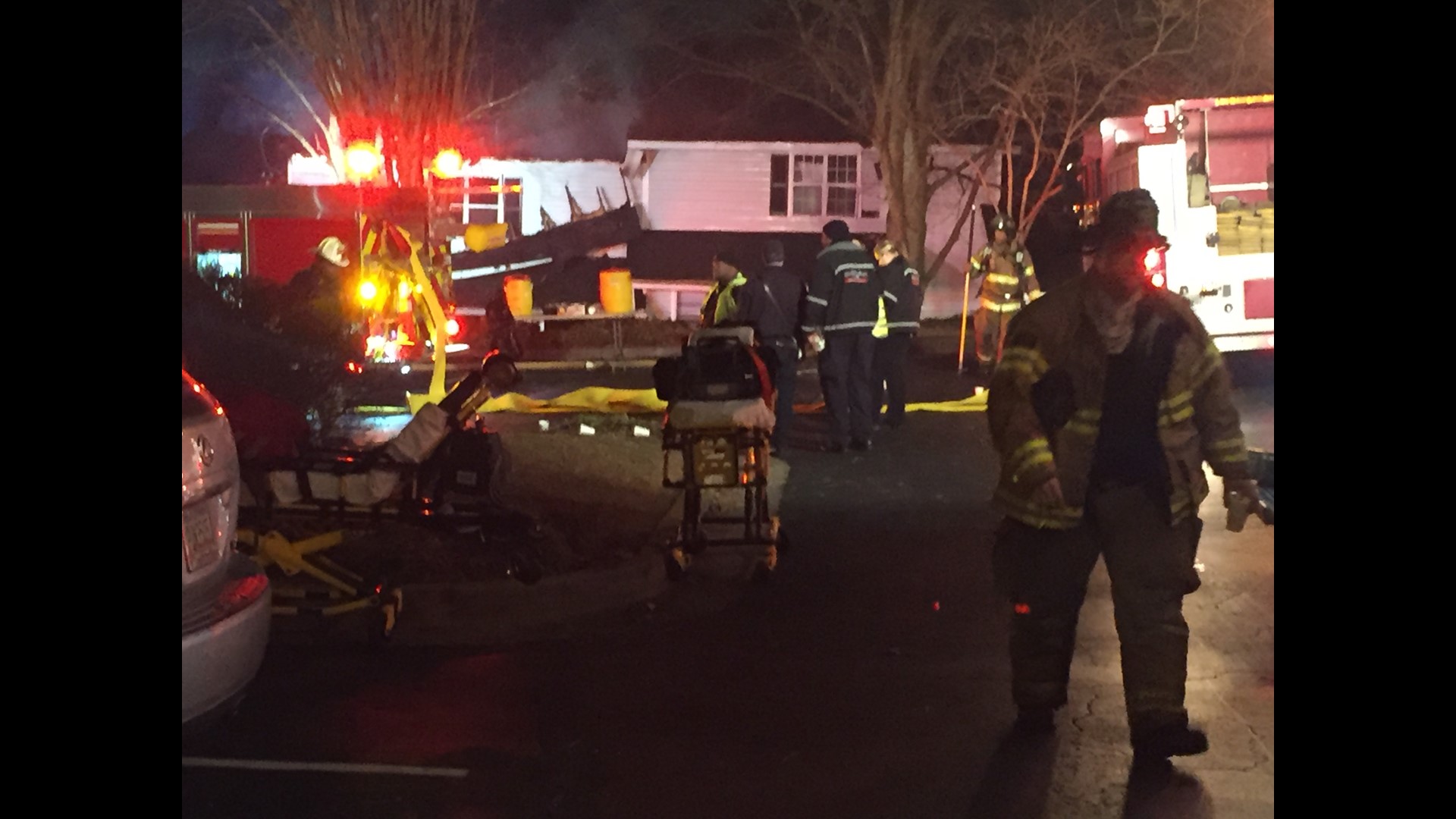 Fire causes major damage at Dunwoody area apartment