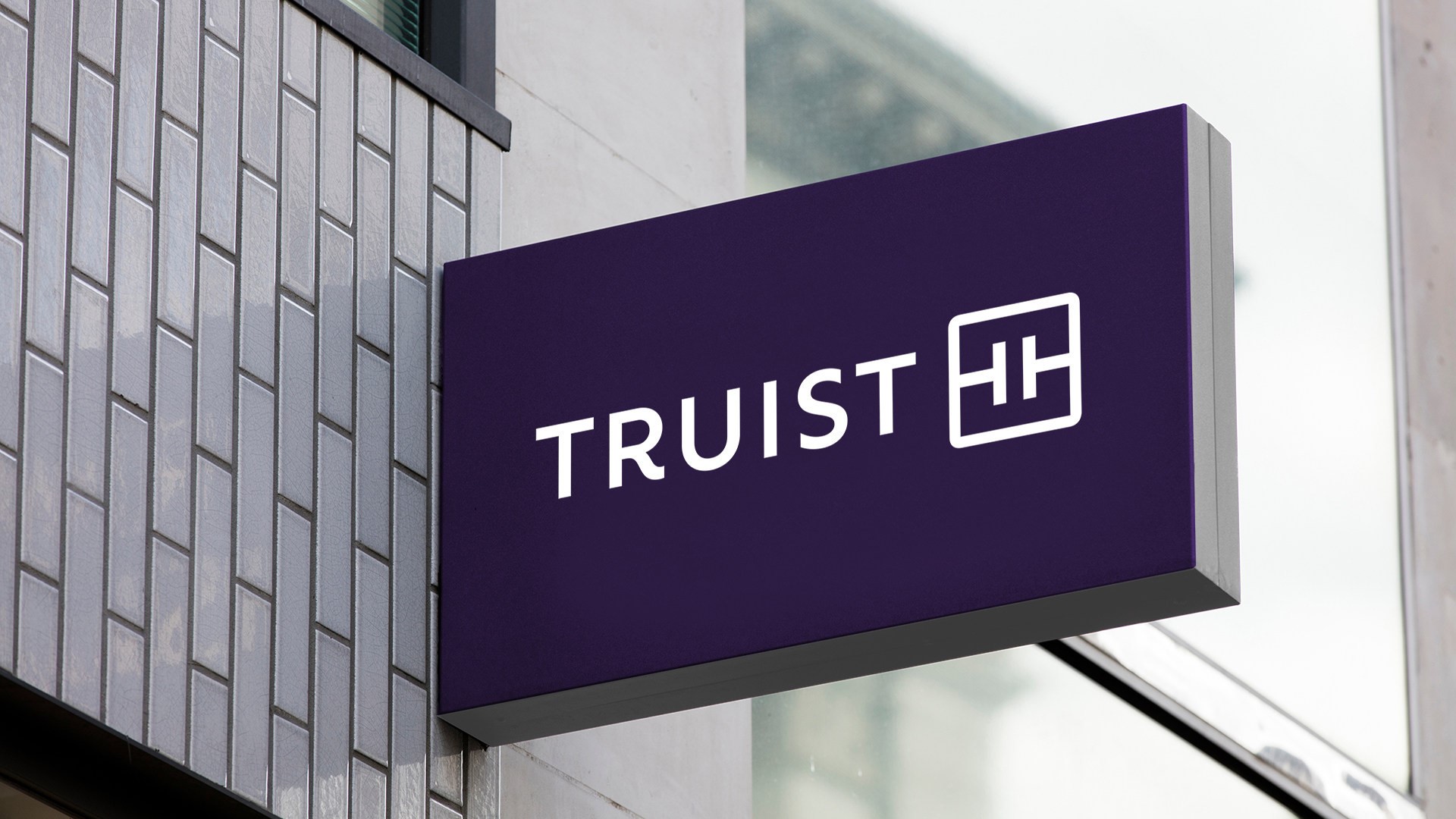Truist reveals new logo, brand after BB&T SunTrust merger | 11alive.com