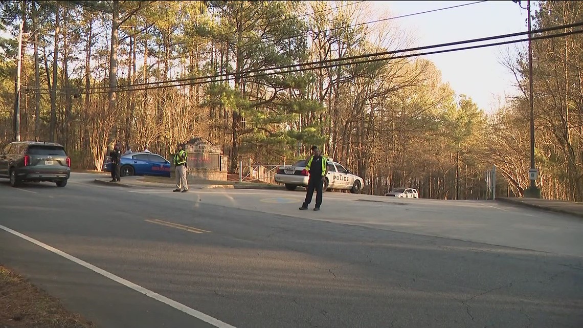 Juvenile in custody in Benjamin E. Mays High parking lot shooting - Vimarsana News